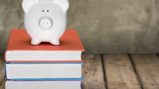 How to Build a Comprehensive College Budget