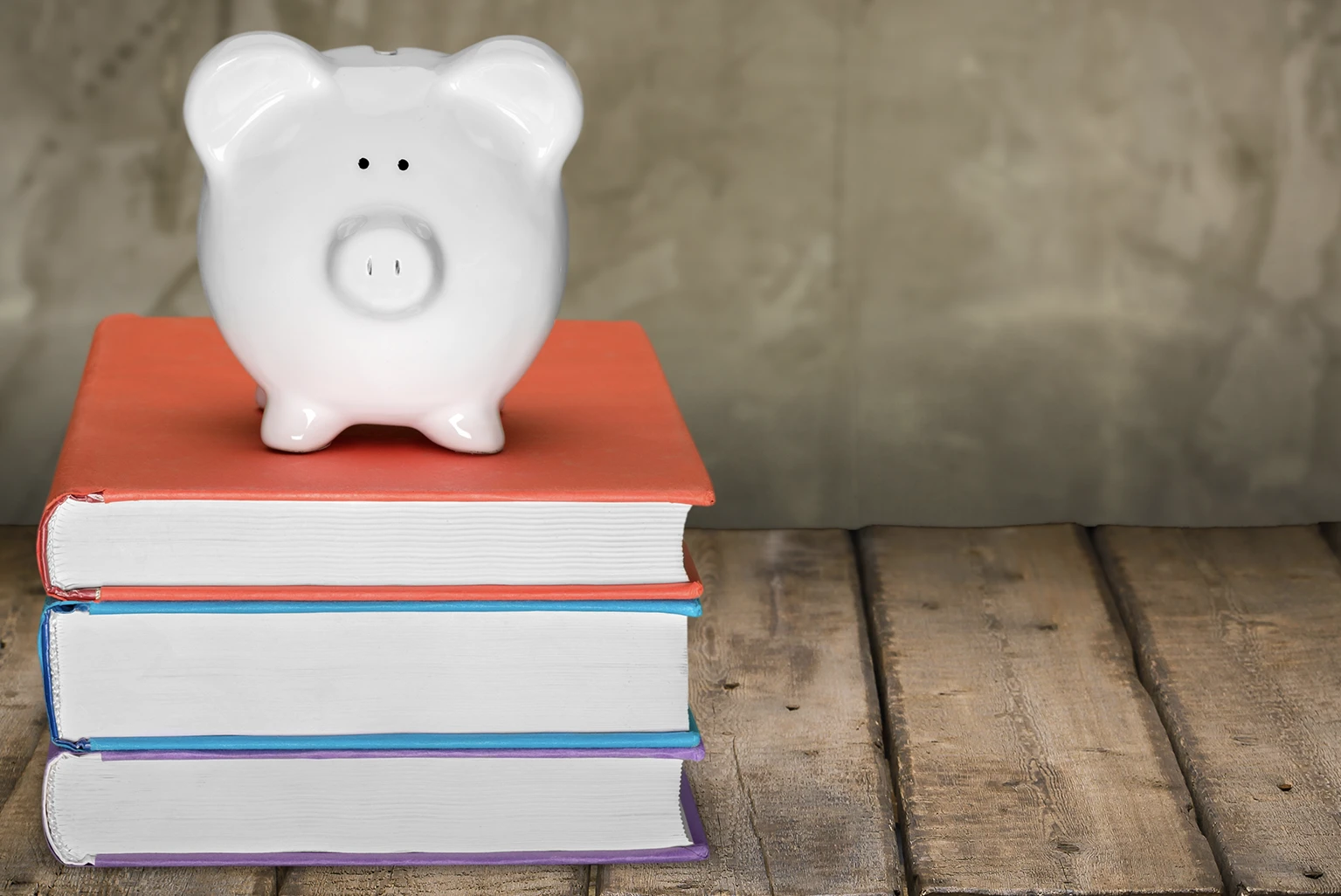How to Build a Comprehensive College Budget